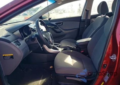 2016 Hyundai Elantra Se z USA, uszkodzony, nr VIN 5NPDH4AE3GH731790